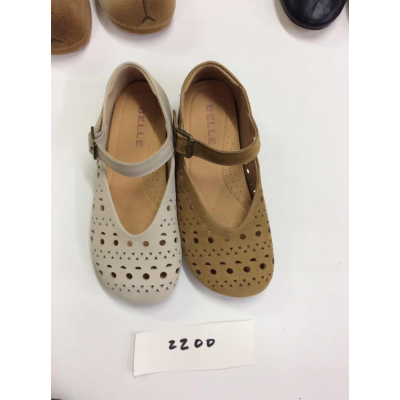 Women's leather shoes