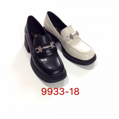 Women's leather shoes