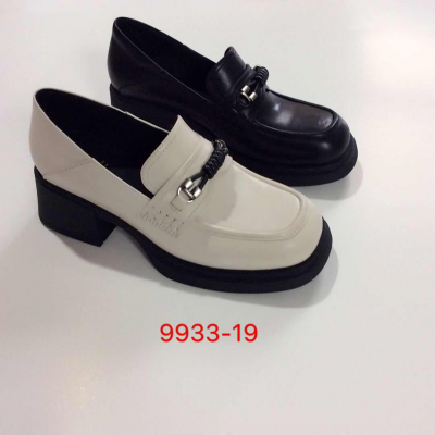 Women's leather shoes