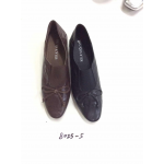 Women's leather shoes