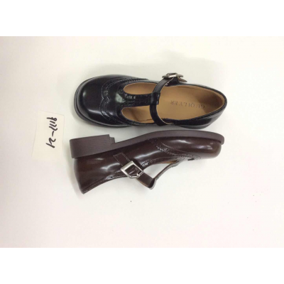Women's leather shoes