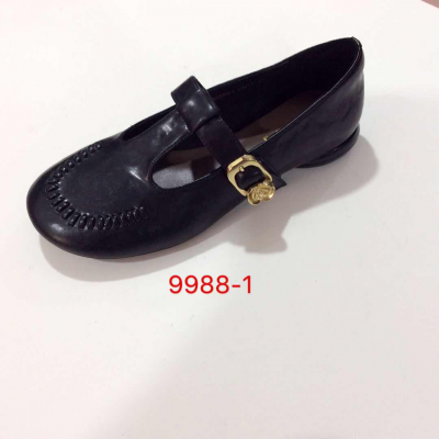 Women's leather shoes