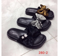 Women's slippers