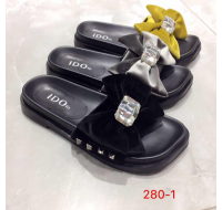 Women's slippers